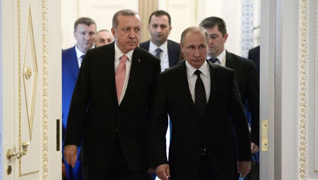 Встреча президентов России и Турции Владимира Путина и Реджепа Тайипа Эрдогана в Санкт-Петербурге. 9 августа 2016 года Встреча президентов России и Турции Владимира Путина и Реджепа Тайипа Эрдогана в Санкт-Петербурге. 9 августа 2016 года