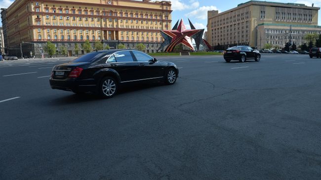 Здание ФСБ - Федеральной службы безопасности Здание ФСБ - Федеральной службы безопасности
