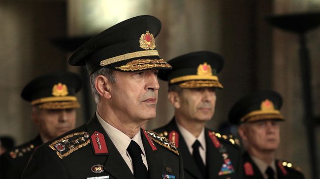 Министр обороны Турции генерал Хулуси Акар