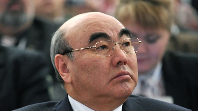 Бывший президент Киргизии Аскар Акаев. Архивное фото Бывший президент Киргизии Аскар Акаев. Архивное фото