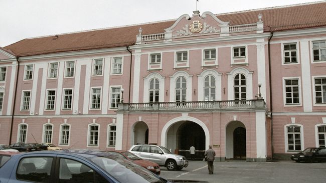 Здание эстонского парламента в Таллине. Архивное фото Здание эстонского парламента в Таллине. Архивное фото