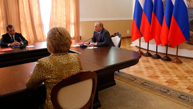 Президент России Владимир Путин проводит в Крыму совещание с постоянными членами Совета безопасности РФ. 19 августа 2016 Президент России Владимир Путин проводит в Крыму совещание с постоянными членами Совета безопасности РФ. 19 августа 2016