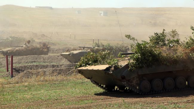 Военные учения в ЛНР. Архивное фото Военные учения в ЛНР. Архивное фото