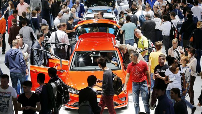 Автосалон во Франкфурте в Германии Автосалон во Франкфурте в Германии
