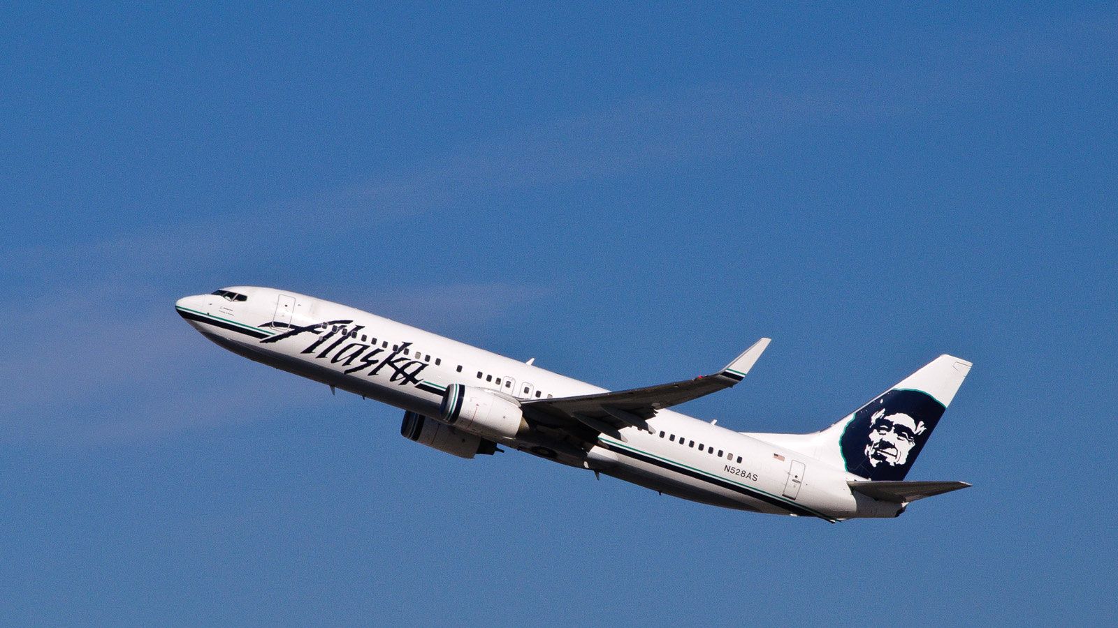 Самолет Alaska Airlines Самолет Alaska Airlines - РИА Новости, 1920, 06.01.2024