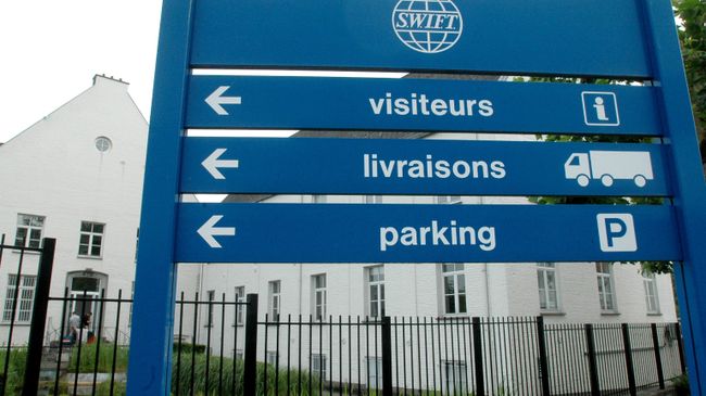 Штаб-квартира SWIFT в Брюсселе, Бельгия. Архивное фото Штаб-квартира SWIFT в Брюсселе, Бельгия. Архивное фото