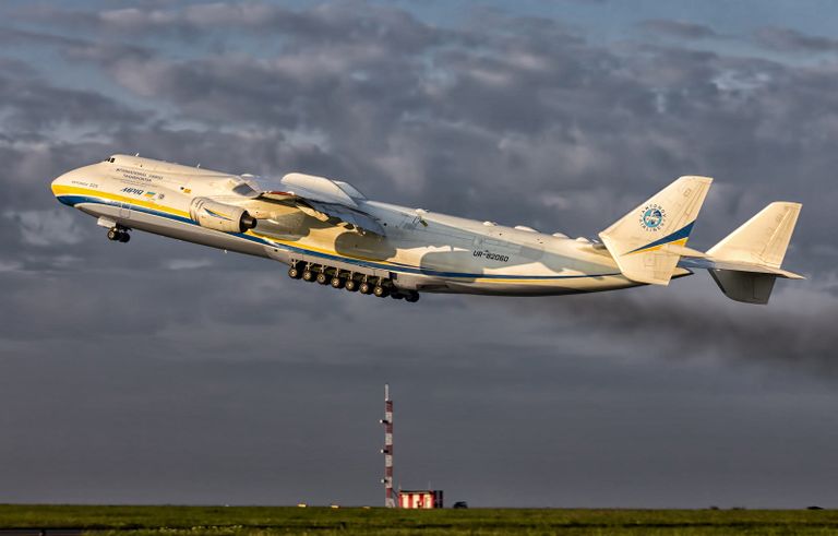 Самолет Ан-225 Мрия Самолет Ан-225 Мрия