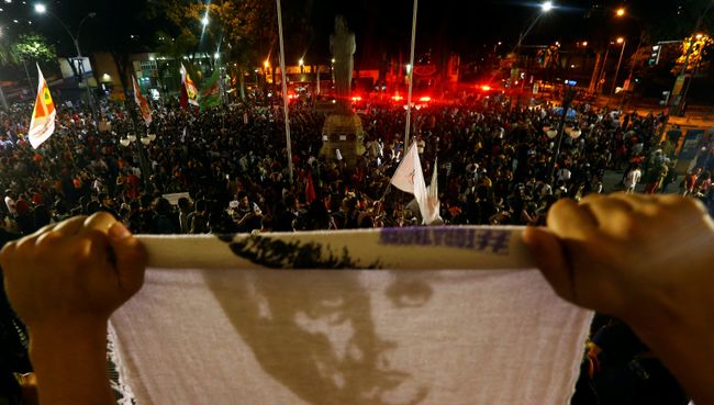 Акция протеста сторонников Дилмы Роусефф после объявления импичмента, Сан-Паулу. 31 августа 2016 Акция протеста сторонников Дилмы Роусефф после объявления импичмента, Сан-Паулу. 31 августа 2016