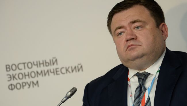 Генеральный директор АО Российский экспортный центр Петр Фрадков на Восточном экономическом форуме во Владивостоке