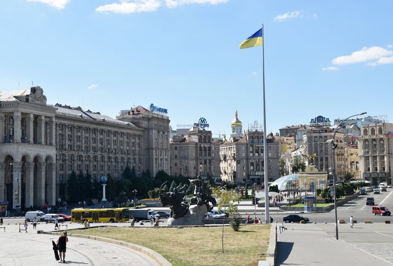 Площадь Независимости в Киеве Площадь Независимости в Киеве