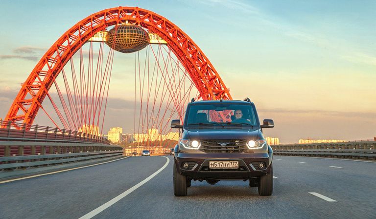 Автомобиль УАЗ Патриот Автомобиль УАЗ Патриот