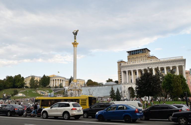 Площадь Независимости в Киеве Площадь Независимости в Киеве
