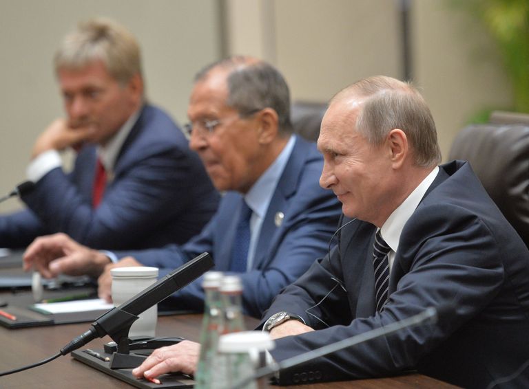 Президент РФ Владимир Путин во время встречи с президентом США Бараком Обамой в Ханчжоу. 5 сентября 2016 Президент РФ Владимир Путин во время встречи с президентом США Бараком Обамой в Ханчжоу. 5 сентября 2016