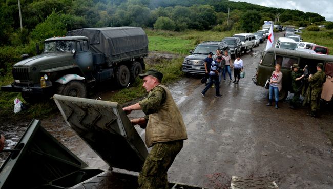 Жителей села Кроуновка Приморского края ожидают переправы после тайфуна Лайонрок Жителей села Кроуновка Приморского края ожидают переправы после тайфуна Лайонрок