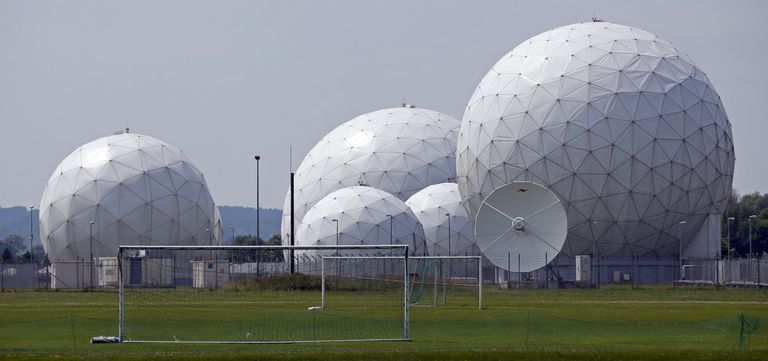 Станция мониторинга разведывательной службы Германии (BND) в Бад-Айблинге