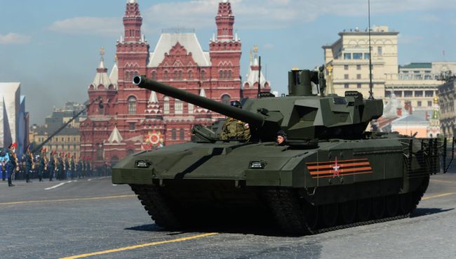 Танк Т-14 на гусеничной платформе Армата. Архивное фото. Танк Т-14 на гусеничной платформе Армата. Архивное фото.