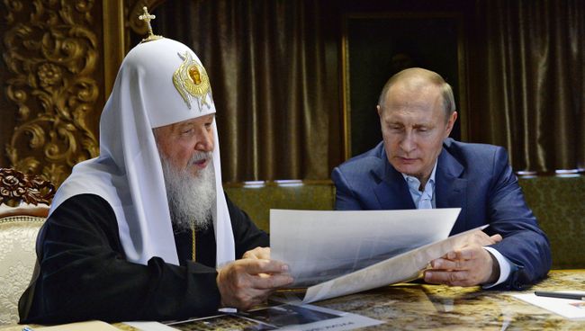 Патриарх Московский и Всея Руси Кирилл и президент России Владимир Путин. Архивное фото Патриарх Московский и Всея Руси Кирилл и президент России Владимир Путин. Архивное фото