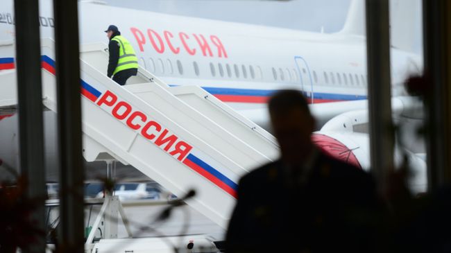 Самолет ТУ-204-300 Специального Летного Отряда Россия. Архивное фото