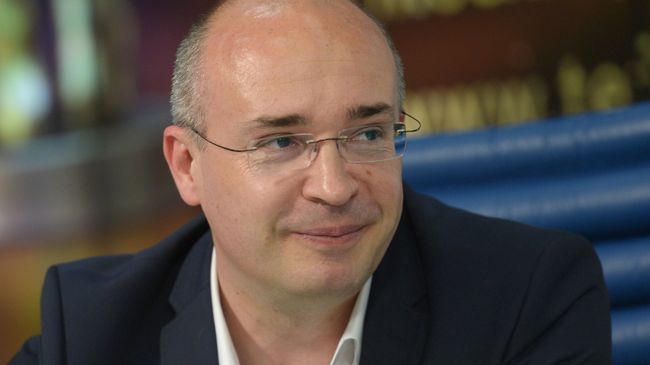 Политический обозреватель ВГТРК, ведущий программы Вести Андрей Кондрашов на пресс-конференции в Москве Политический обозреватель ВГТРК, ведущий программы Вести Андрей Кондрашов на пресс-конференции в Москве