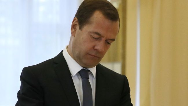 Председатель правительства РФ Д. Медведев на выборах в единый день голосования Председатель правительства РФ Д. Медведев на выборах в единый день голосования