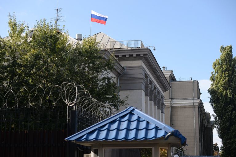 Здание посольства Российской Федерации в Киеве, где проходят выборы в единый день голосования. 18 сентября 2016 Здание посольства Российской Федерации в Киеве, где проходят выборы в единый день голосования. 18 сентября 2016