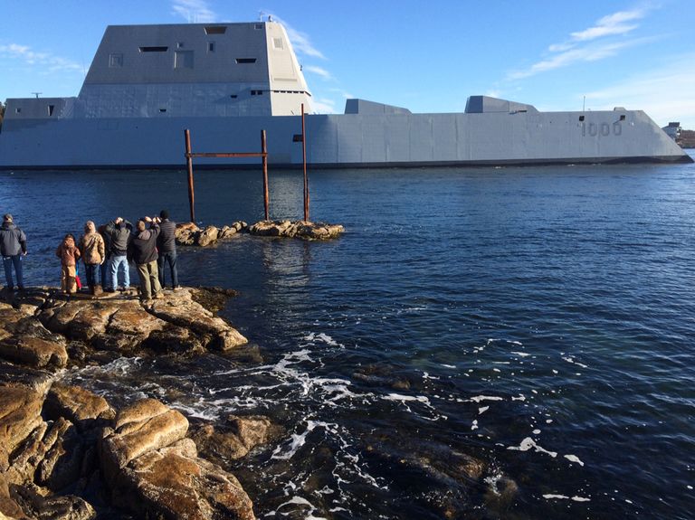 Эсминец ВМС США USS Zumwalt Эсминец ВМС США USS Zumwalt