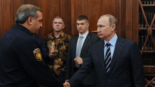 Владимир Путин и Владимир Пучков во время встречи в Кремле. 23 сентября 2016 Владимир Путин и Владимир Пучков во время встречи в Кремле. 23 сентября 2016
