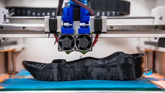 МИСиС распечатал на 3D-принтере кроссовки с охлаждаемой подошвой