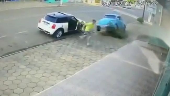Мужчина чудом избежал смерти