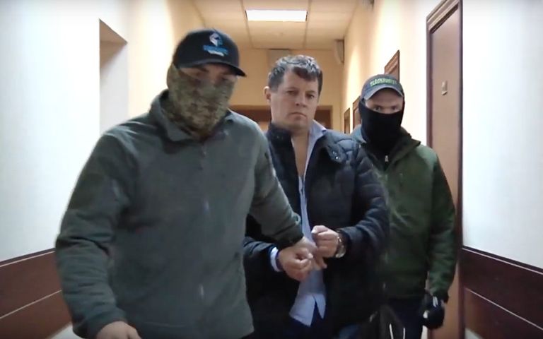 Стоп-кадр с оперативного видео задержания украинца Роман Сущенко Стоп-кадр с оперативного видео задержания украинца Роман Сущенко