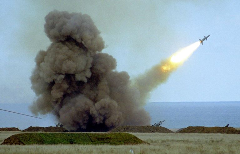Пуск ракеты С-200 во время учений армии Украины
