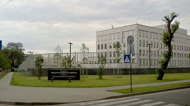 Здание посольства США в Киеве, Украина. Архивное фото Здание посольства США в Киеве, Украина. Архивное фото