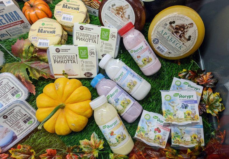 Продукция Сернурского сырзавода на 18-й Российской агропромышленной выставке Золотая осень на территории ВДНХ Продукция Сернурского сырзавода на 18-й Российской агропромышленной выставке Золотая осень на территории ВДНХ