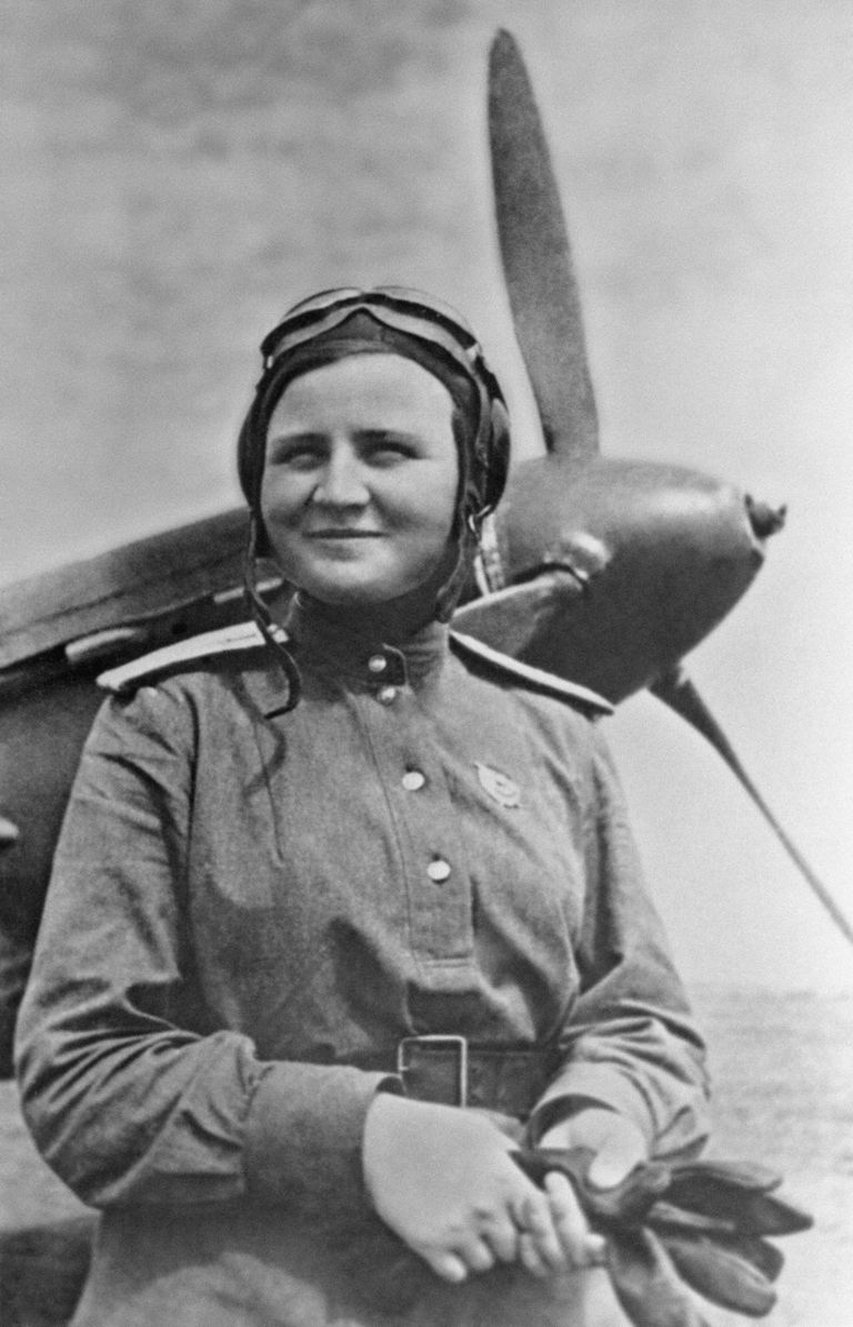 Екатерина Буданова - летчица 586 истребительного авиационного полка