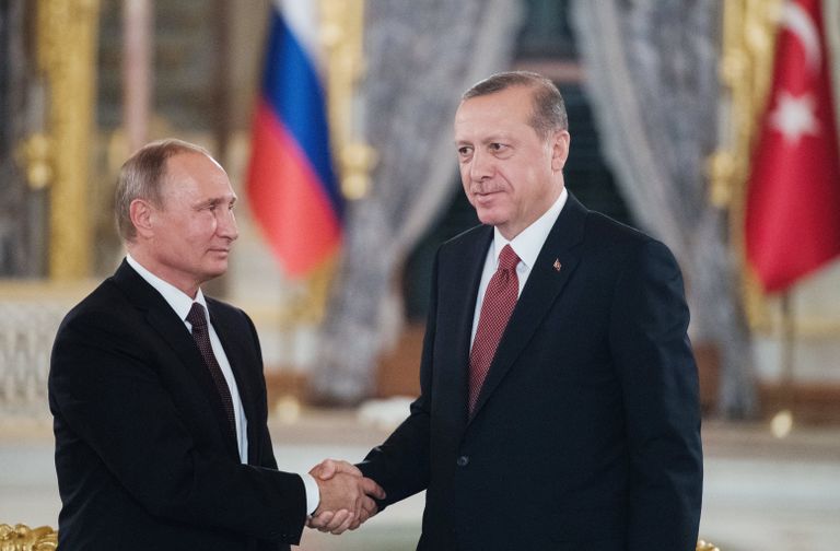 Президент РФ Владимир Путин и президент Турции Реджеп Тайип Эрдоган время совместного заявления для прессы по итогам встречи в Стамбуле Президент РФ Владимир Путин и президент Турции Реджеп Тайип Эрдоган время совместного заявления для прессы по итогам встречи в Стамбуле