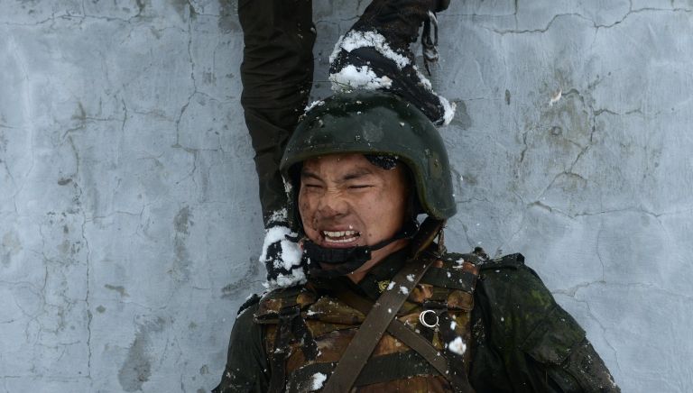 Испытания на право ношения крапового и зеленого берета среди военнослужащих Национальной гвардии РФ Испытания на право ношения крапового и зеленого берета среди военнослужащих Национальной гвардии РФ