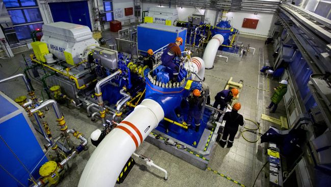 Ремонтные работы в насосной станции НПС-21 компании Транснефть. Архивное фото
