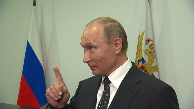 Путин назвал экзотическим предложение США по защите гумконвоя в Сирии