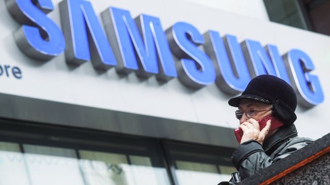 Вывеска на магазине Samsung