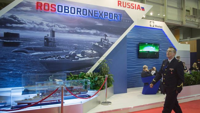 Стенд АО Рособоронэкспорт на международной выставке военно-морской техники и вооружения EURONAVAL 2016 в Париж