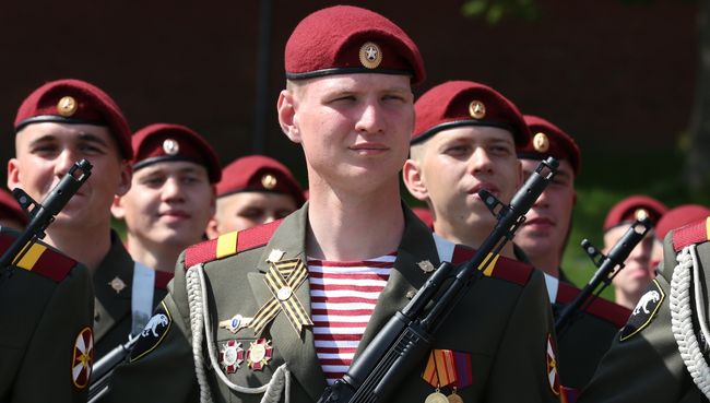 Военнослужащие Федеральной службы войск национальной гвардии Российской Федерации. Архивное фото Военнослужащие Федеральной службы войск национальной гвардии Российской Федерации. Архивное фото