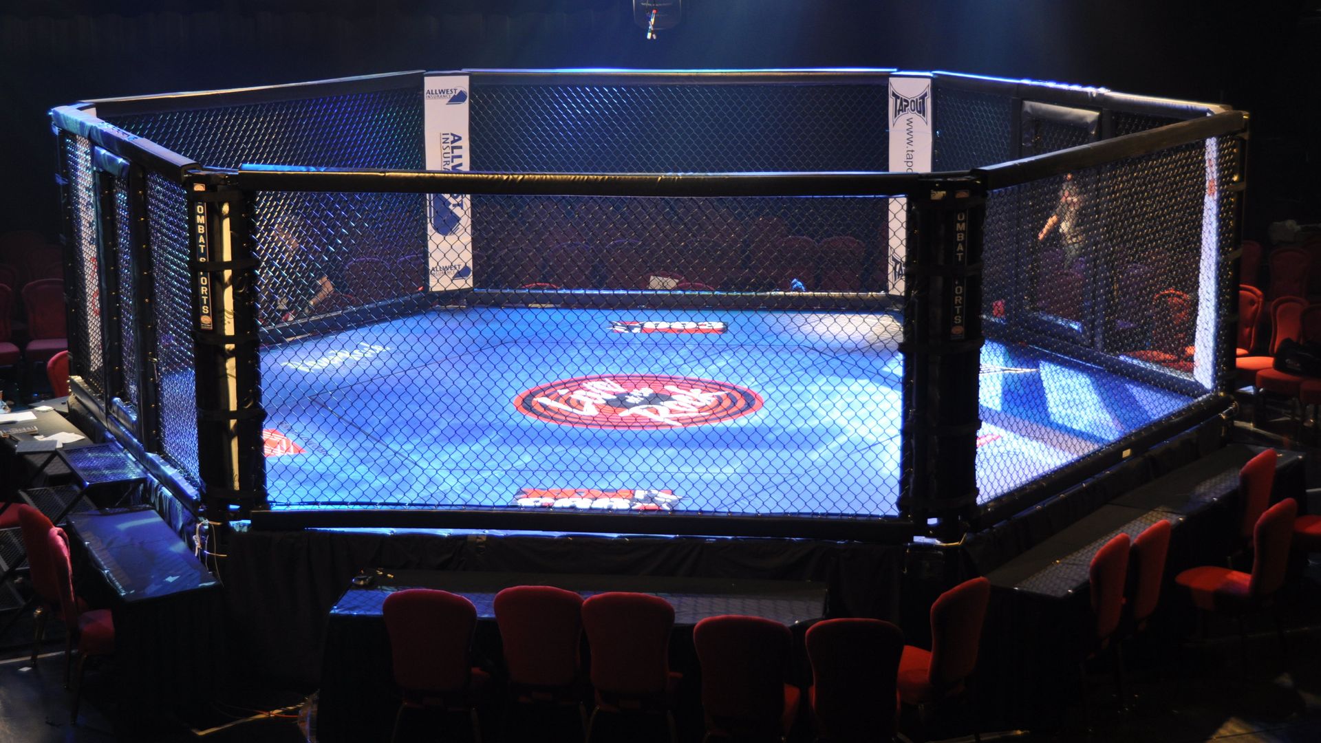 Клетка для проведения боев MMA Клетка для проведения боев MMA - РИА Новости, 1920, 02.07.2024