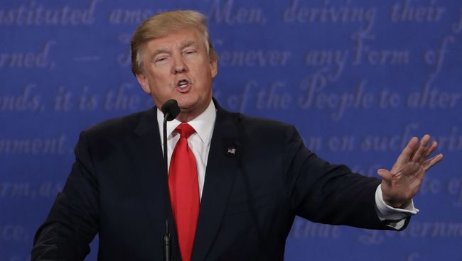 Кандидат в президенты США Дональд Трамп на третьих теледебатах. 19 октября 2016 Кандидат в президенты США Дональд Трамп на третьих теледебатах. 19 октября 2016