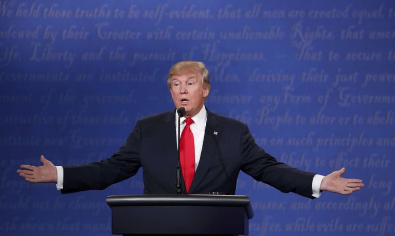 Дональд Трамп на третьих теледебатах. 19 октября 2016 года Дональд Трамп на третьих теледебатах. 19 октября 2016 года