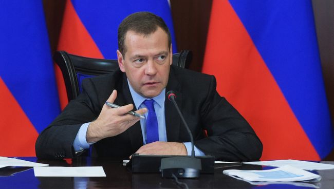 Председатель правительства РФ Дмитрий Медведев проводит заседание правительственной комиссии по вопросам социально-экономического развития Северо-Кавказского федерального округа Председатель правительства РФ Дмитрий Медведев проводит заседание правительственной комиссии по вопросам социально-экономического развития Северо-Кавказского федерального округа