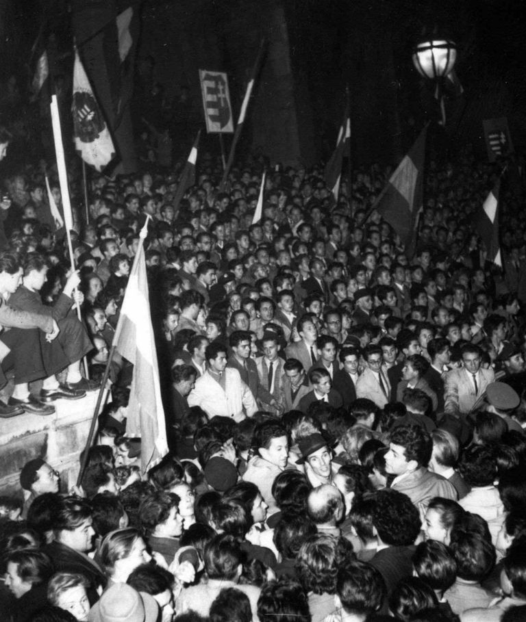 Демонстрация в Будапеште. 23 октября 1956 года 