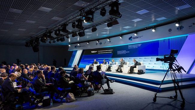 Вторая сессия XIII Ежегодного заседания клуба Валдай в Сочи. 25 октября 2016 Вторая сессия XIII Ежегодного заседания клуба Валдай в Сочи. 25 октября 2016