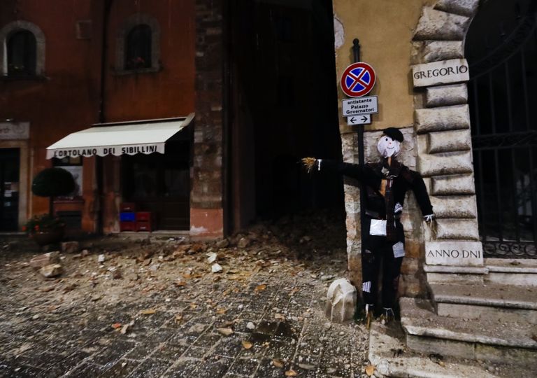 Последствия землетрясения в провинции Мачерата, Италия. 27 октября 2016 Последствия землетрясения в провинции Мачерата, Италия. 27 октября 2016