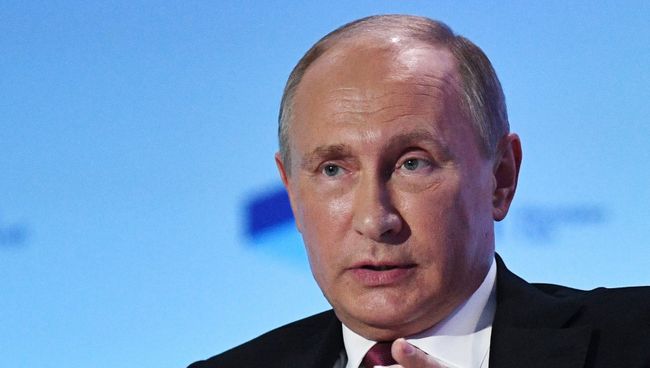 Президент РФ Владимир Путин во время заседания Международного дискуссионного клуба Валдай в Сочи. 27 октября 2016 Президент РФ Владимир Путин во время заседания Международного дискуссионного клуба Валдай в Сочи. 27 октября 2016