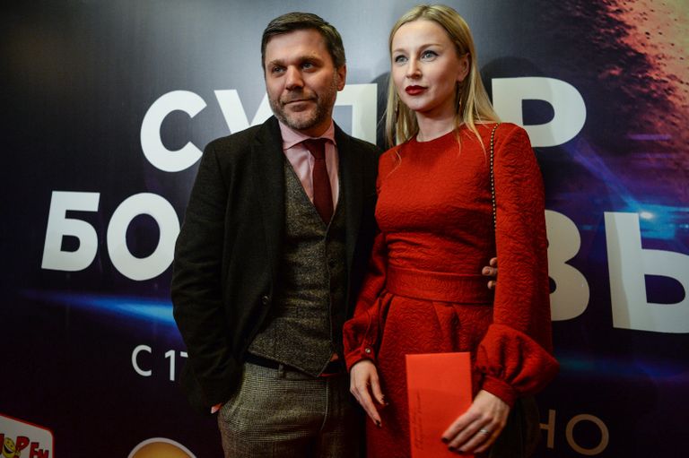 Актеры Джемал Тетруашвили и Ольга Медынич на премьере фильма Супер Бобровы в Москве Актеры Джемал Тетруашвили и Ольга Медынич на премьере фильма Супер Бобровы в Москве